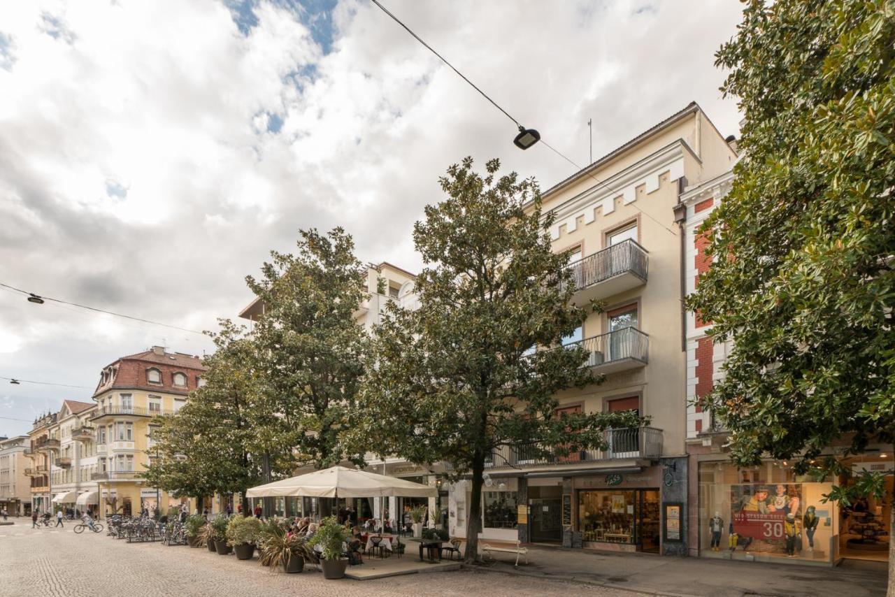 Meran Center Buitenkant foto